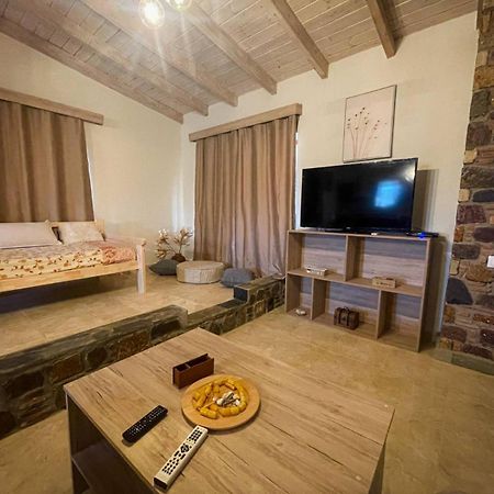 Kenny'S Villa Мастрихари Екстериор снимка